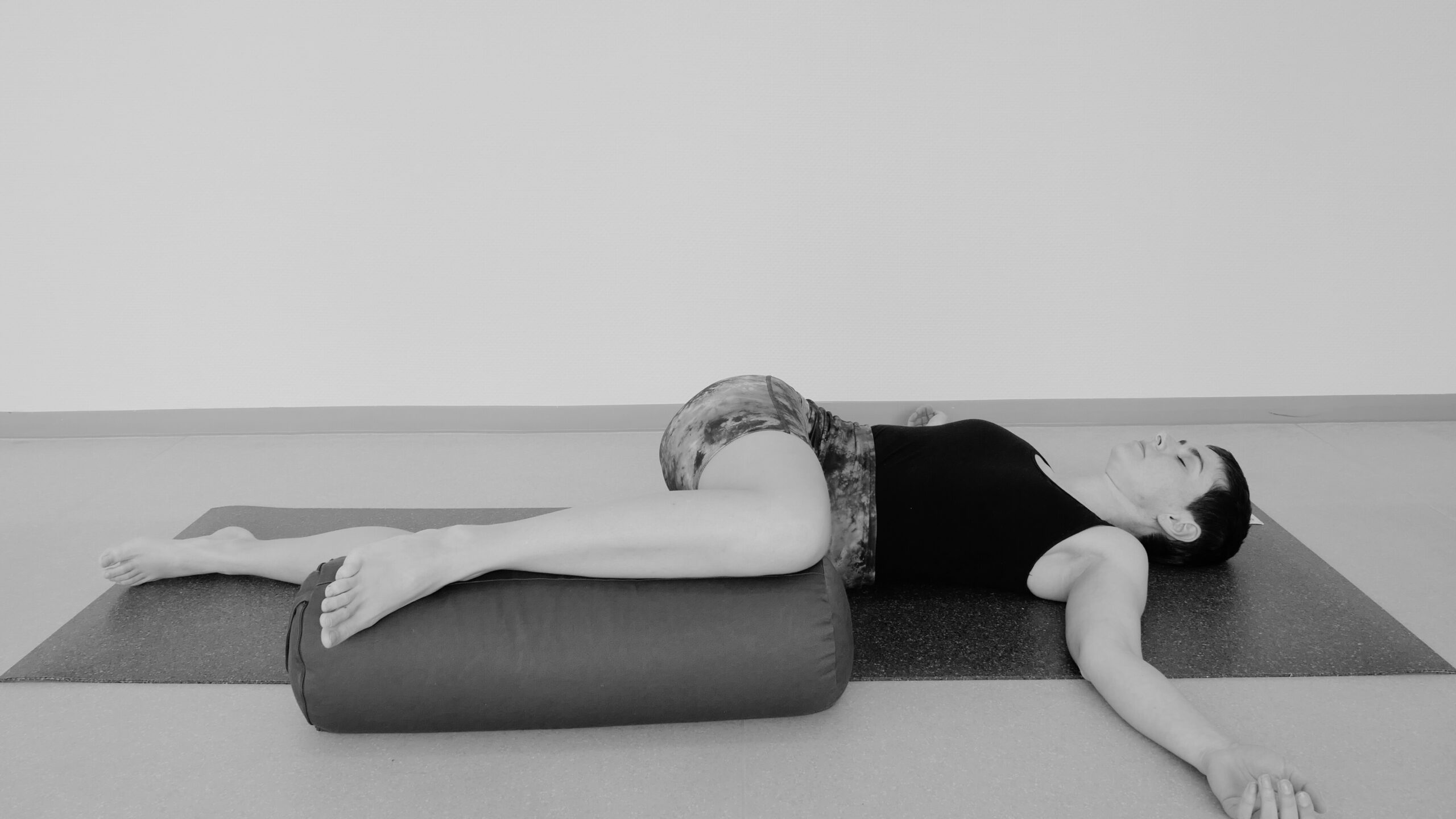 Yin Yoga Asana Verdrehte Wurzel
